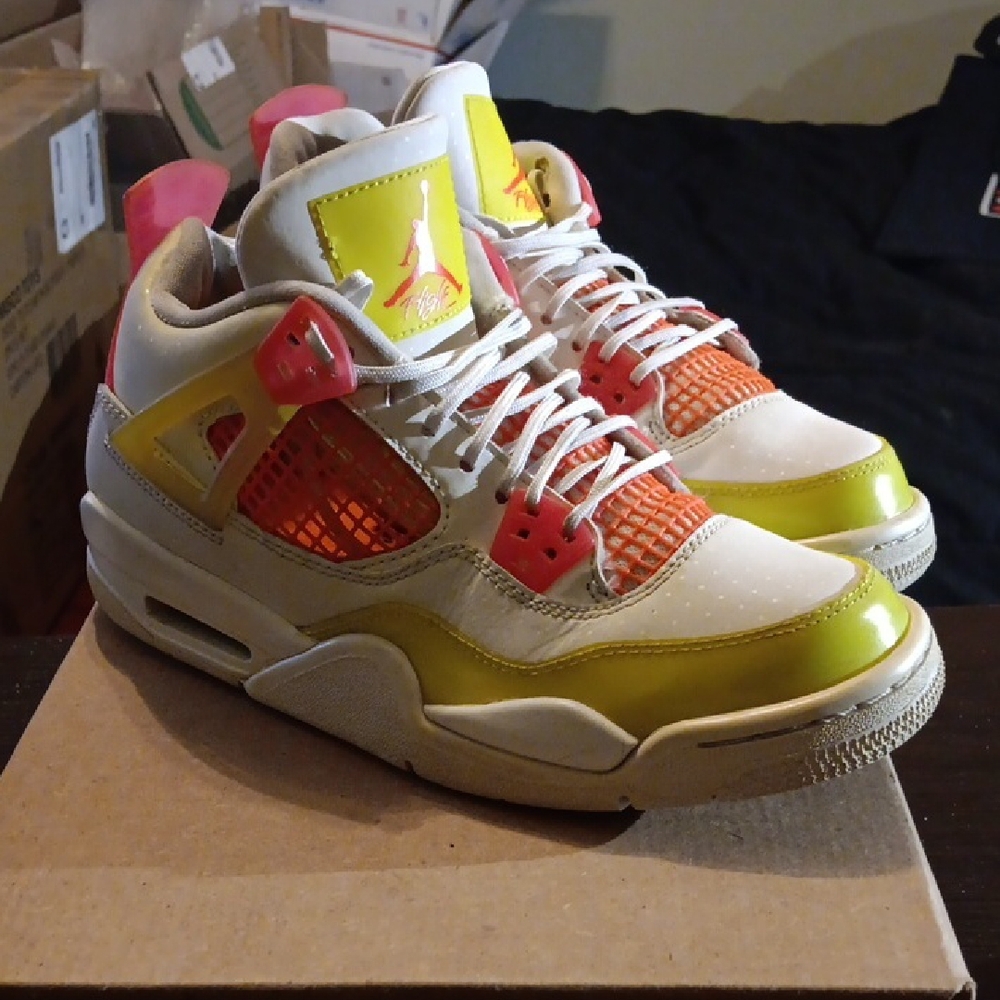 Jordan 4 Retro (GS) White Lemon Pink Womens 7 Boys 5.5Y EUC - Picture 3 of 10